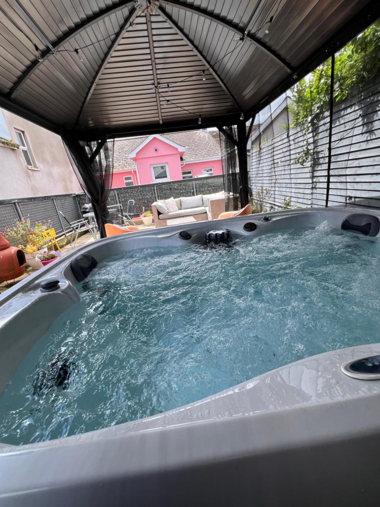 Harbour View On The Lough Edge With Hot Tub Holiday home Portaferry